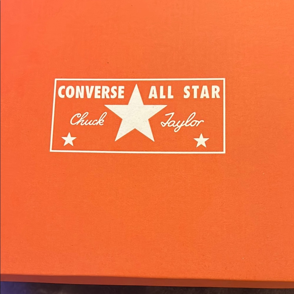 Converse Chuck Taylor’s